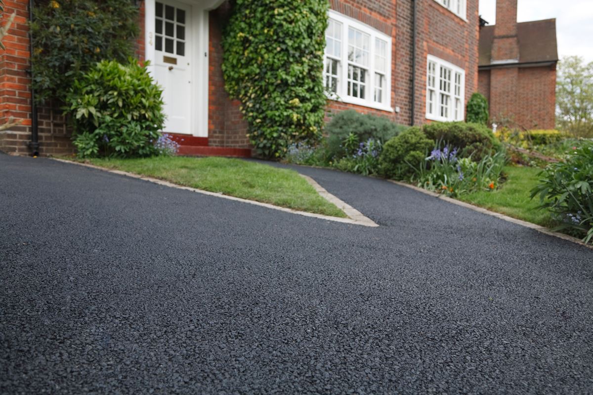 How Asphalt Sealing Extends the Life of Your Excavation Investment